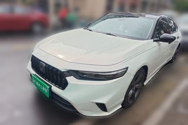 Używany Honda Inspire 2023 260TURBO Deluxe Edition