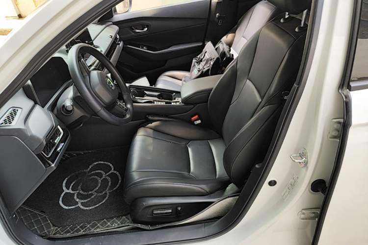 Used Honda Inspire 2023 260TURBO Deluxe Edition Left Front Seat