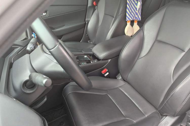 Used Honda Inspire 2023 260TURBO Deluxe Edition Left Front Seat