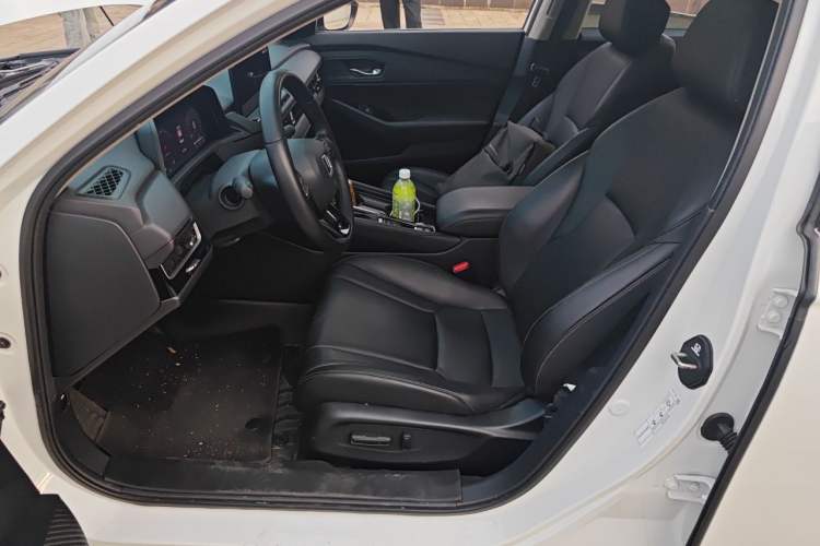 Used Honda Inspire 2023 260TURBO Deluxe Edition Left Front Seat