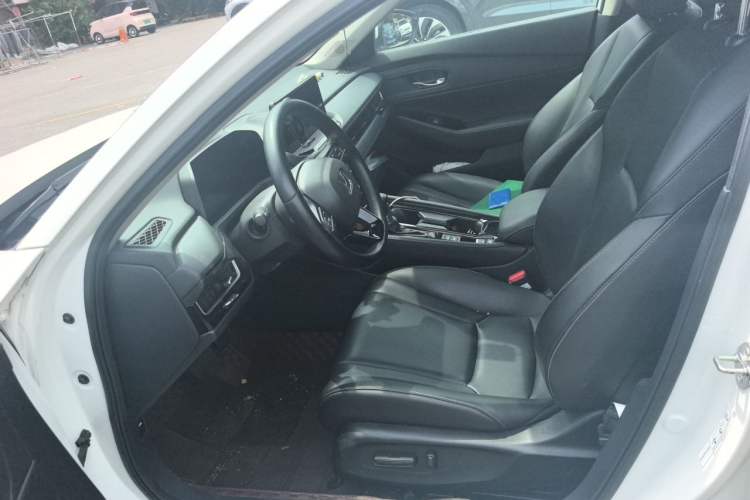 Used Honda Inspire 2023 260TURBO Deluxe Edition Left Front Seat