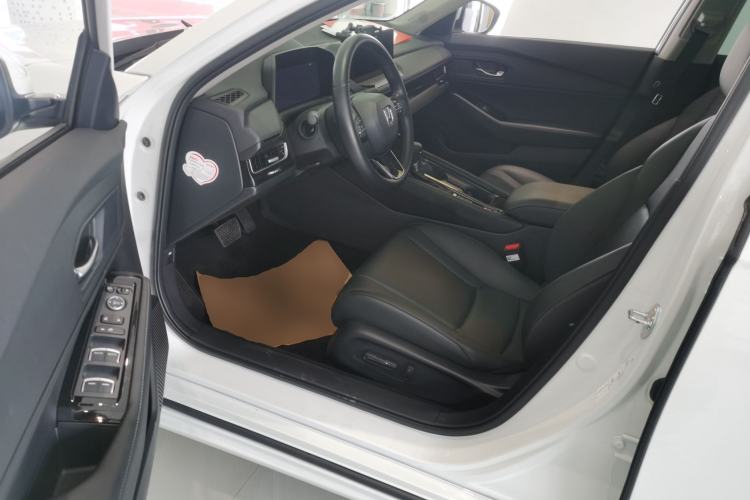 Used Honda Inspire 2023 260TURBO Deluxe Edition Left Front Seat
