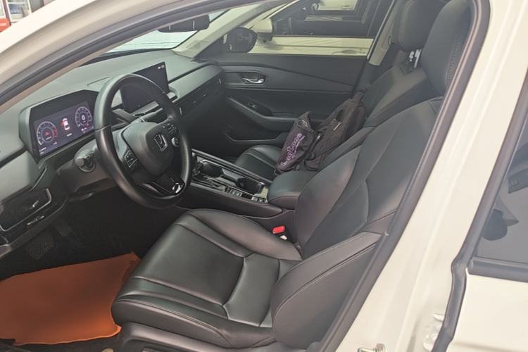 Used Honda Inspire 2023 260TURBO Deluxe Edition Left Front Seat