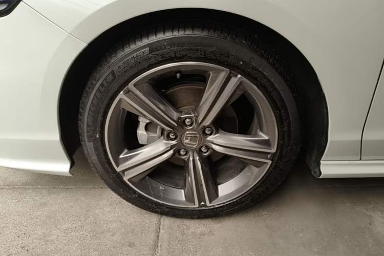 Used Honda Inspire 2023 260TURBO Elegant Edition Left Front Wheel Hub