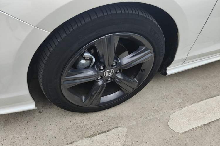 Used Honda Inspire 2023 260TURBO Deluxe Edition Left Front Wheel Hub