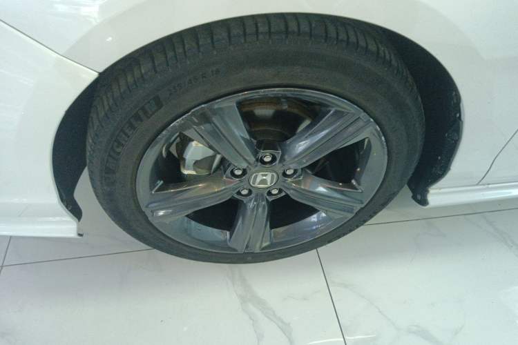 Used Honda Inspire 2023 260TURBO Deluxe Edition Left Front Wheel Hub
