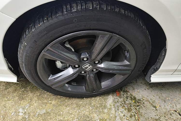 Used Honda Inspire 2023 260TURBO Deluxe Edition Left Front Wheel Hub