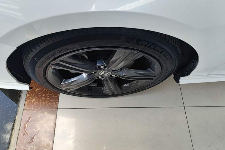 Used Honda Inspire 2023 260TURBO Deluxe Edition Left Front Wheel Hub