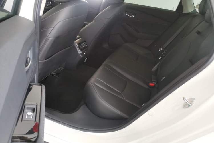 Used Honda Inspire 2023 260TURBO Deluxe Edition Left Rear Seat