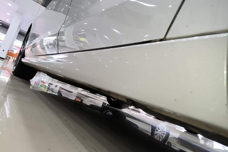 Used Honda Inspire 2023 260TURBO Deluxe Edition Left Side Sill