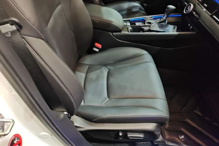 Used Honda Inspire 2023 260TURBO Elite Edition Right Front Seat
