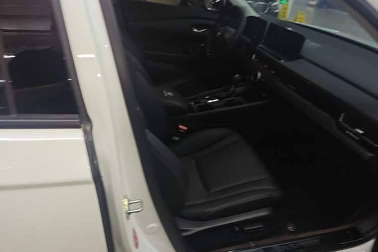 Used Honda Inspire 2023 260TURBO Deluxe Edition Right Front Seat