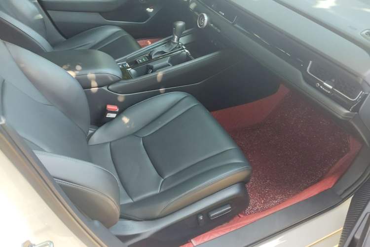Used Honda Inspire 2023 260TURBO Deluxe Edition Right Front Seat