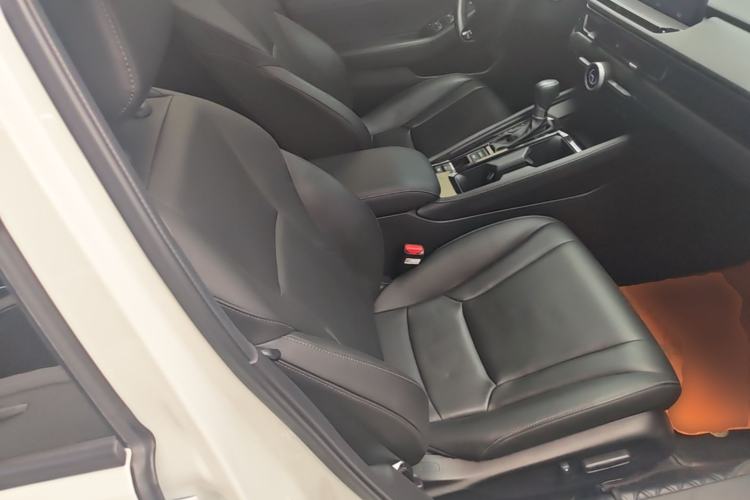 Used Honda Inspire 2023 260TURBO Deluxe Edition Right Front Seat