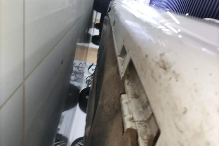 Used Honda Inspire 2023 260TURBO Deluxe Edition Right Side Sill