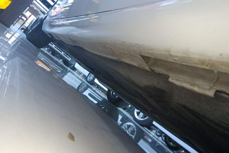 Used Honda Inspire 2023 260TURBO Deluxe Edition Right Side Sill