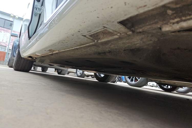 Used Honda Inspire 2023 260TURBO Deluxe Edition Right Side Sill