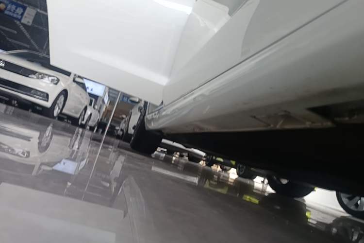 Used Honda Inspire 2023 260TURBO Deluxe Edition Right Side Sill