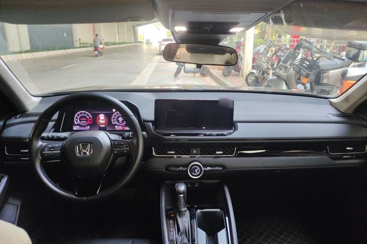 Used Honda Inspire 2024 260TURBO Elite Edition Center Console