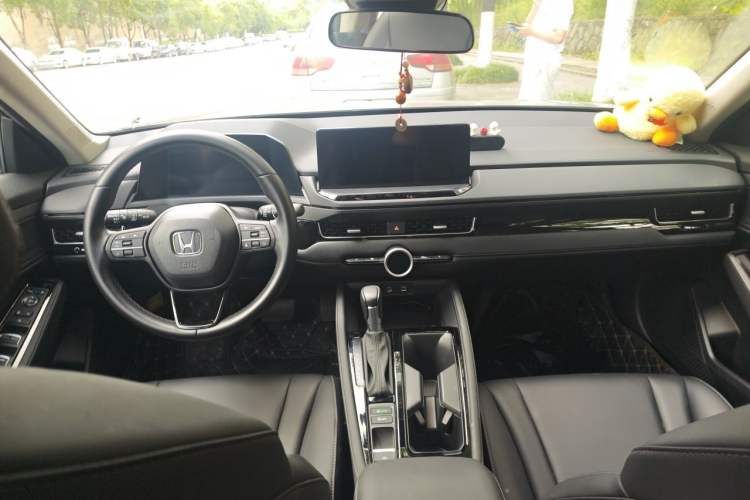 Used Honda Inspire 2024 260TURBO Elite Edition Center Console
