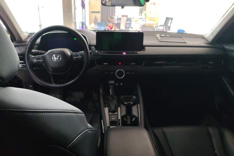 Used Honda Inspire 2024 260TURBO Elite Edition Center Console