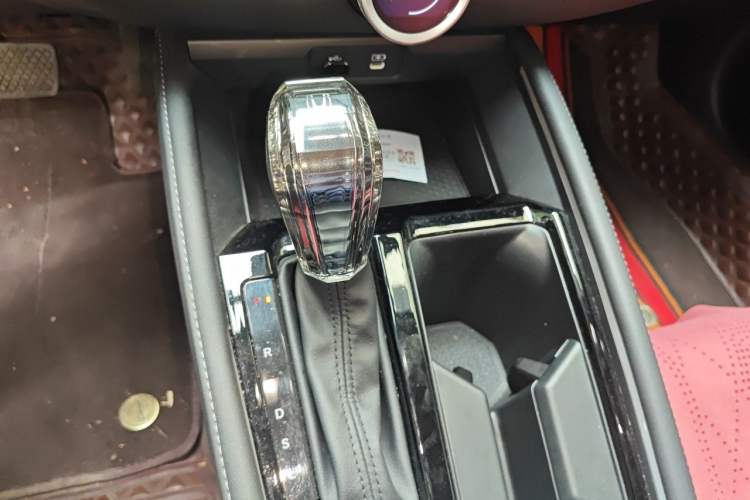 Used Honda Inspire 2024 260TURBO Elite Edition Gear Lever
