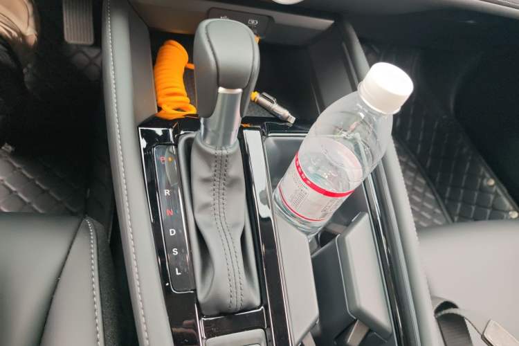 Used Honda Inspire 2024 260TURBO Elite Edition Gear Lever