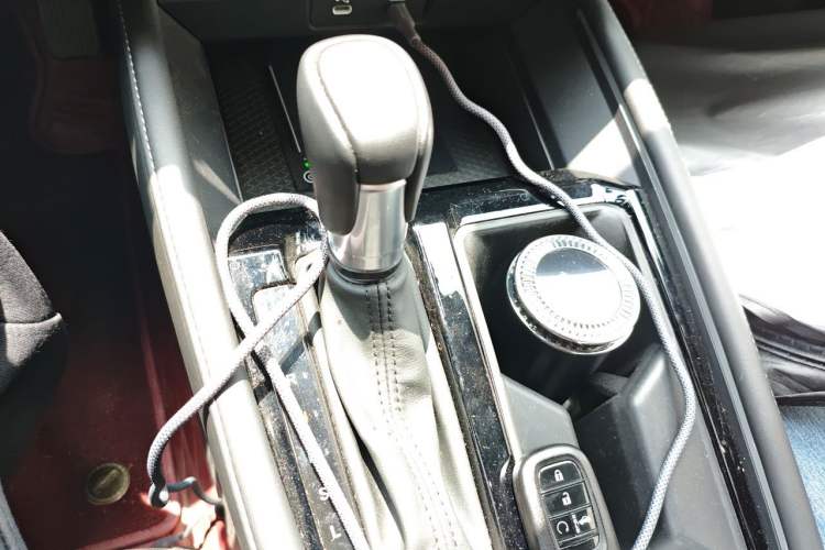 Used Honda Inspire 2024 260TURBO Elite Edition Gear Lever