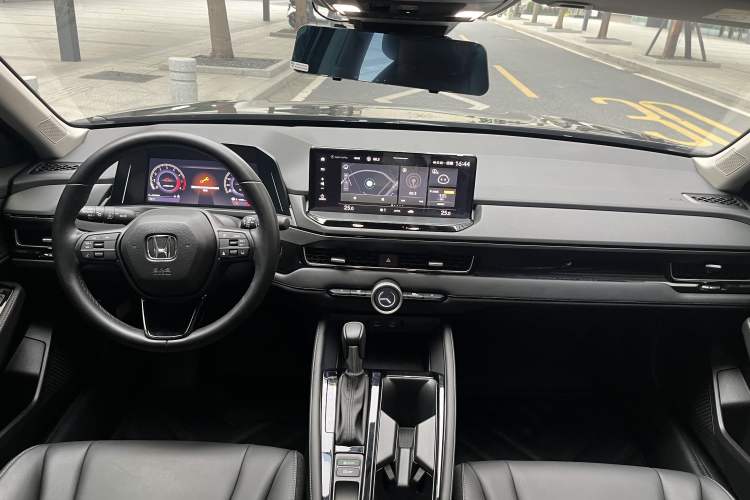Used Honda Inspire 2024 260TURBO Elite Edition Interior 9