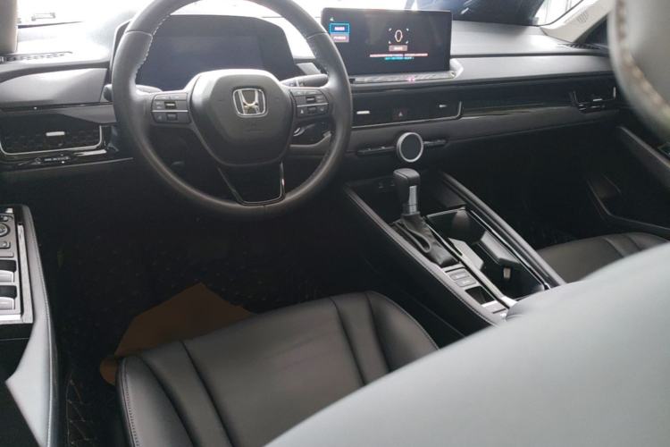 Used Honda Inspire 2024 260TURBO Elite Edition Center Console