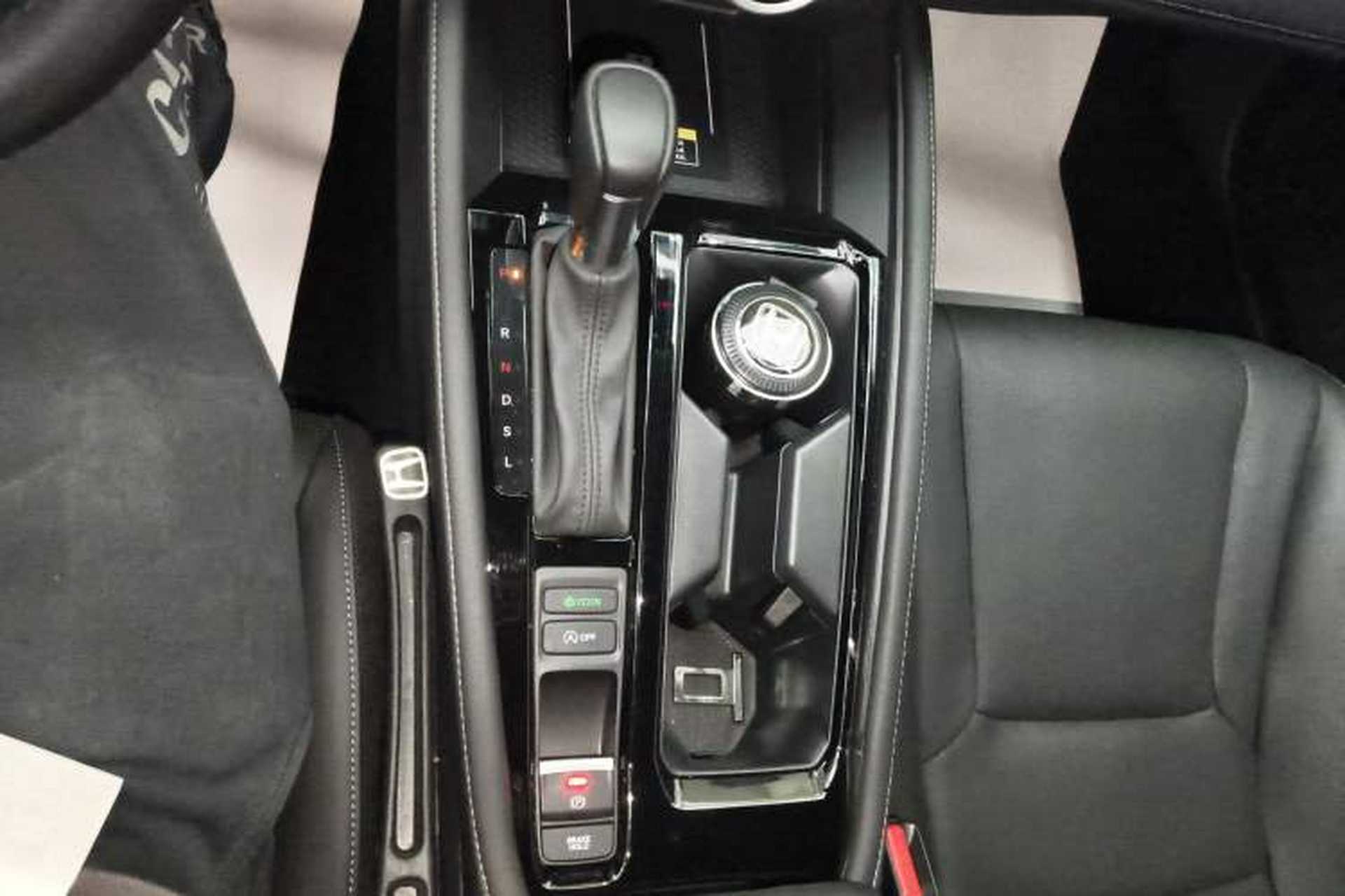 Used Honda Inspire 2024 260TURBO Elite Edition Gear Lever