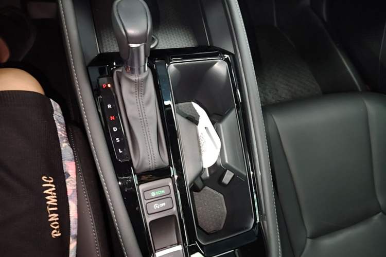 Used Honda Inspire 2024 260TURBO Elite Edition Gear Lever
