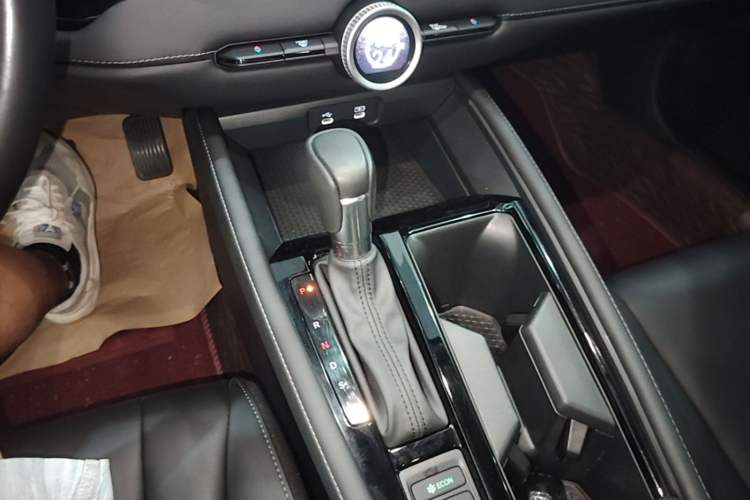 Used Honda Inspire 2024 260TURBO Elite Edition Gear Lever