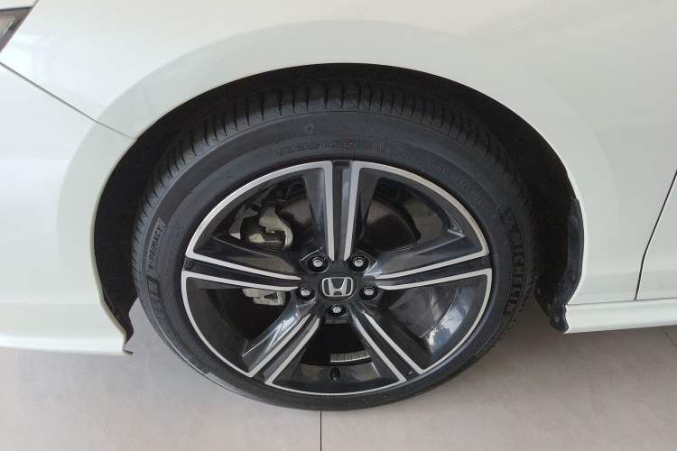 Used Honda Inspire 2024 260TURBO Elite Edition Left Front Wheel Hub