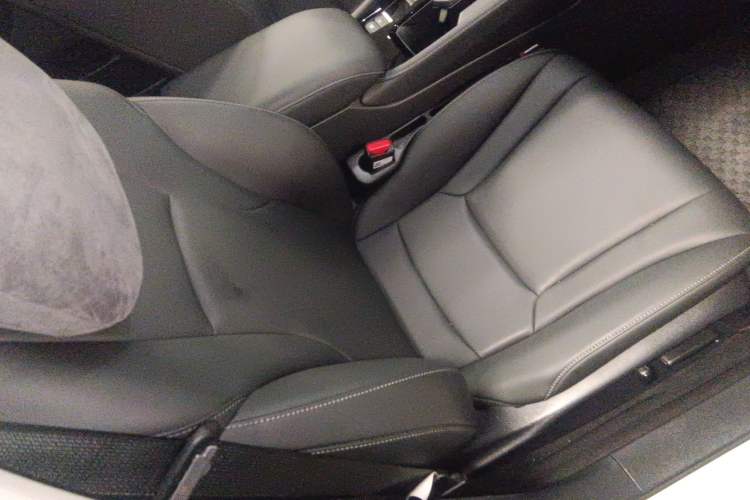 Used Honda Inspire 2024 260TURBO Elite Edition Right Front Seat