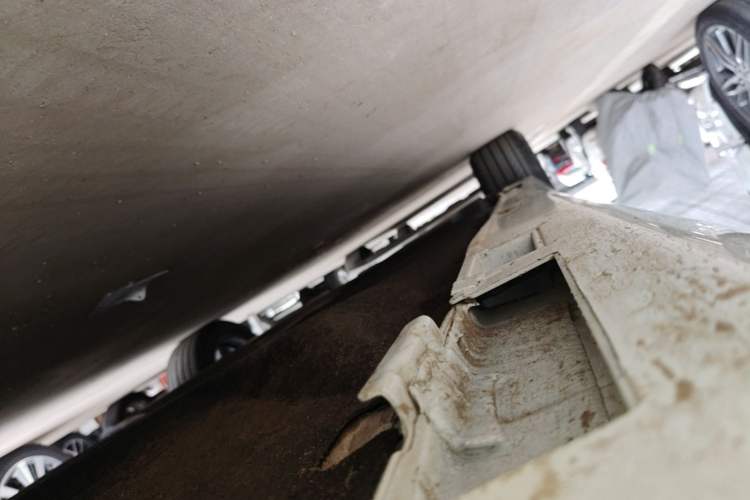 Used Honda Inspire 2024 260TURBO Elite Edition Right Side Sill
