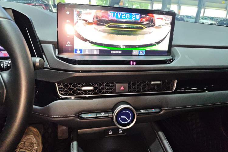 Used Honda Inspire 2025 260TURBO Elegant Edition Audio And AC Panel