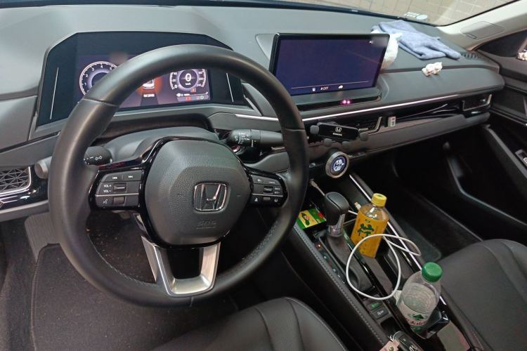 Used Honda Inspire 2025 260TURBO Luxury Edition Center Console