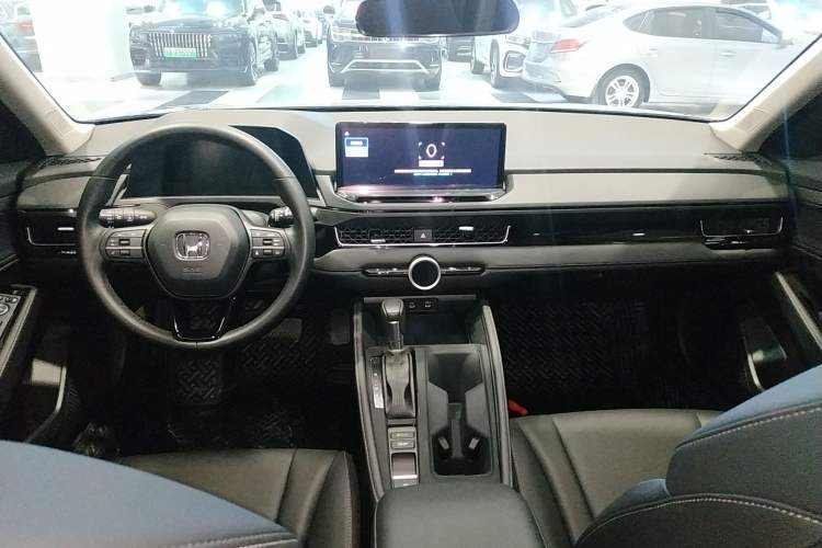 Used Honda Inspire 2025 260TURBO Elite Edition Center Console