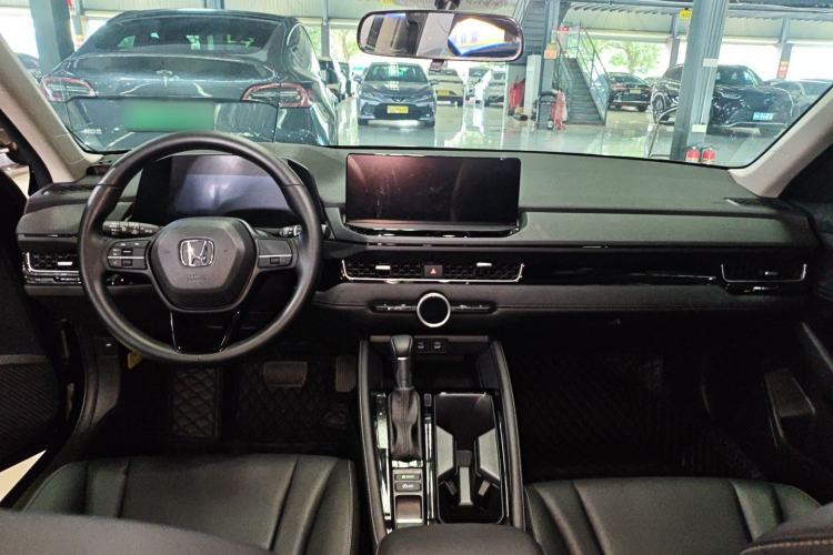Used Honda Inspire 2025 260TURBO Elegant Edition Center Console