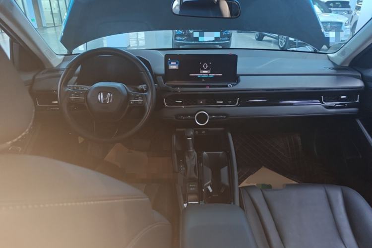 Used Honda Inspire 2025 260TURBO Elite Edition Center Console
