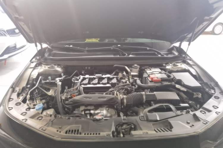 Used Honda Inspire 2025 260TURBO Elegant Edition Engine Bay