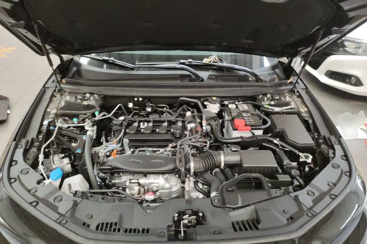 Used Honda Inspire 2025 260TURBO Elegant Edition Engine Bay