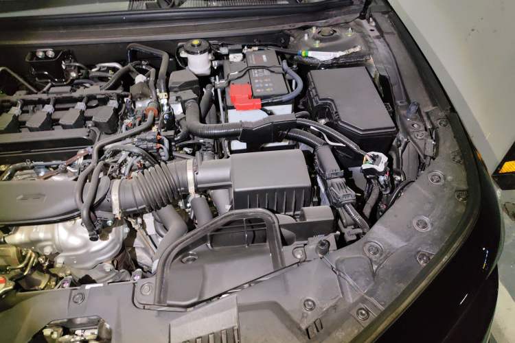 Used Honda Inspire 2025 260TURBO Elegant Edition Engine Bay Left