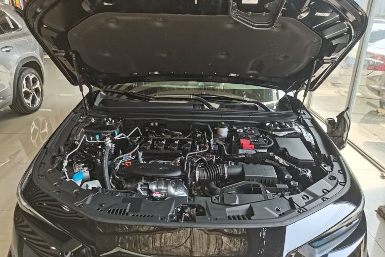 Used Honda Inspire 2025 260TURBO Elegant Edition Engine Bay