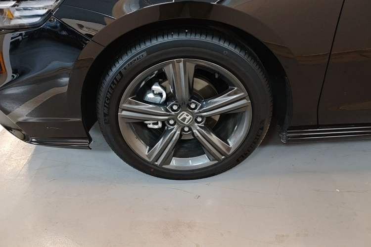 Used Honda Inspire 2025 260TURBO Elite Edition Exterior 4