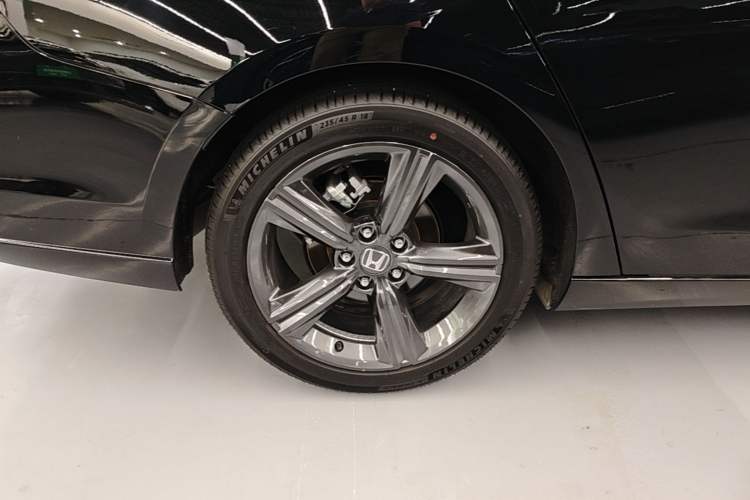 Used Honda Inspire 2025 260TURBO Elite Edition Exterior 5