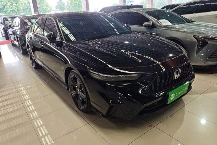 Used Honda Inspire 2025 260TURBO Elegant Edition Front Right 45 Deg