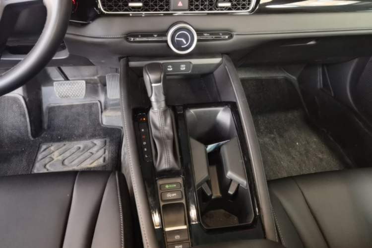 Used Honda Inspire 2025 260TURBO Elegant Edition Gear Lever