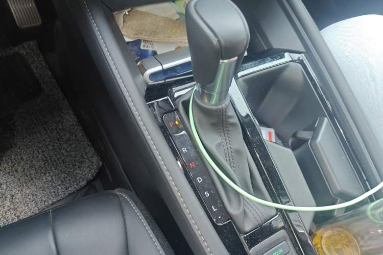 Used Honda Inspire 2025 260TURBO Elite Edition Gear Lever